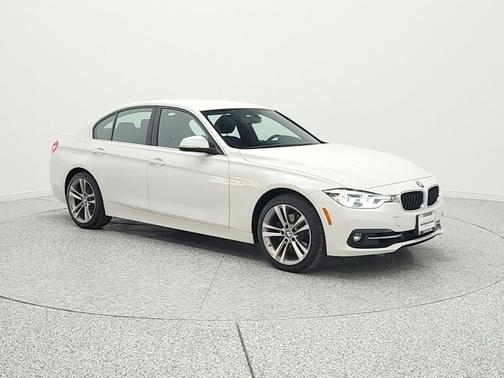 Alpine White 2018 BMW 330 330i