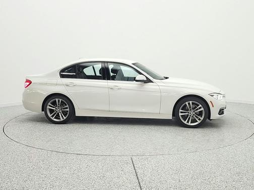 Alpine White 2018 BMW 330 330i