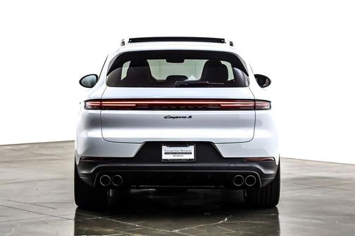 2024 Porsche Cayenne S