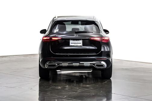 2026 Mercedes-Benz GLC 300 Base