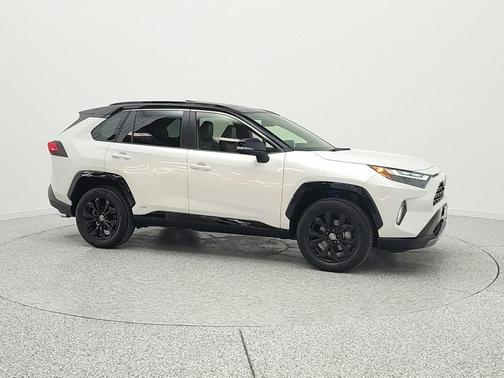 2023 Toyota RAV4 Hybrid SE