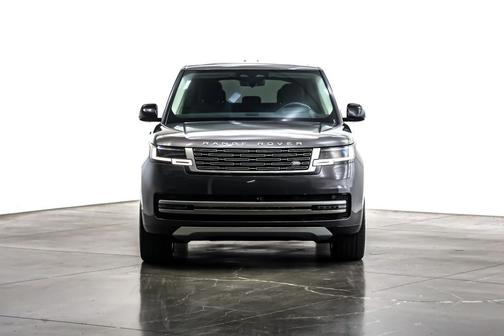 2024 Land Rover Range Rover P530 SE