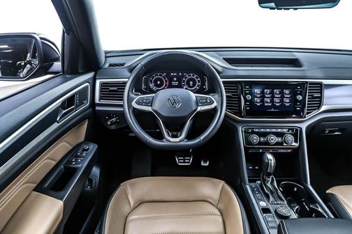 2023 Volkswagen Atlas Cross Sport 3.6L V6 SEL Premium R-Line