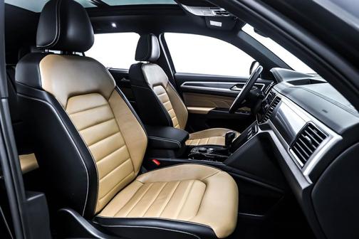 2023 Volkswagen Atlas Cross Sport 3.6L V6 SEL Premium R-Line