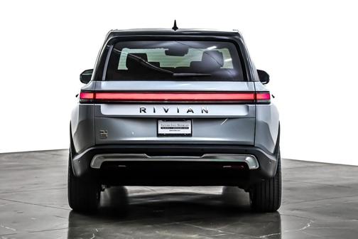 2023 Rivian R1S Adventure
