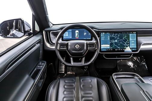 2023 Rivian R1S Adventure