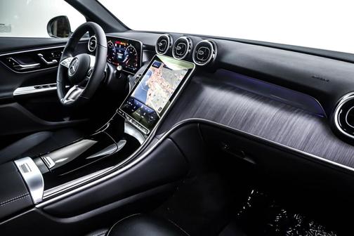 2025 Mercedes-Benz GLC 300 Base