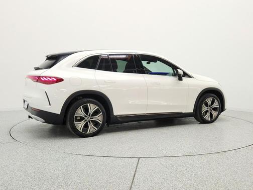 Polar White 2023 Mercedes-Benz EQE 350 4MATIC