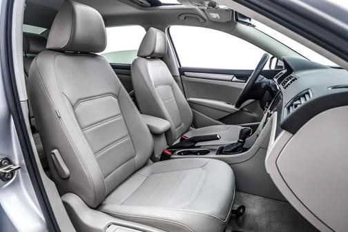 2015 Volkswagen Passat 2.0L TDI DSG SE w/Sunroof