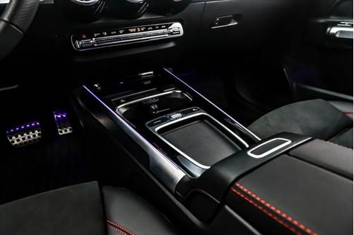 2025 Mercedes-Benz GLB 250 Base