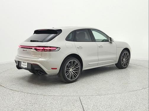 Chalk 2023 Porsche Macan Macan S