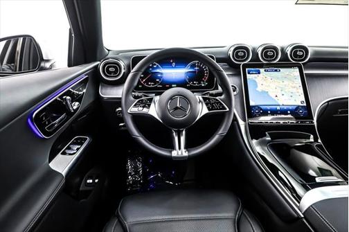2025 Mercedes-Benz GLC 350e Base