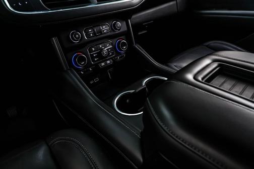 2022 Chevrolet Suburban 4WD Z71