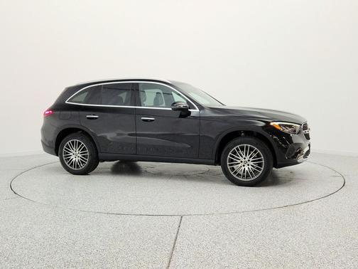 Black 2023 Mercedes-Benz GLC 300 4MATIC