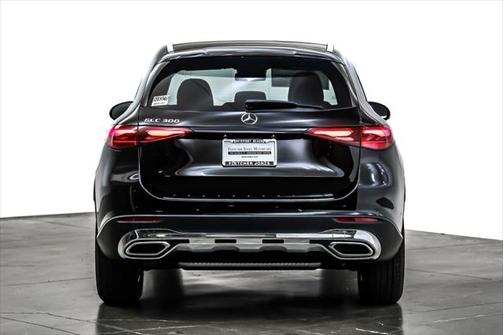 2025 Mercedes-Benz GLC 300 Base