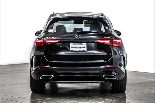 2025 Mercedes-Benz GLC 350e Base