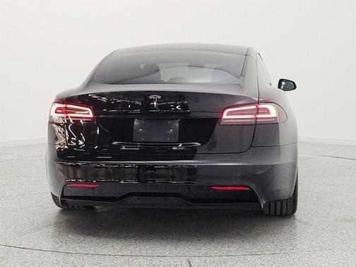 Solid Black 2022 Tesla Model S Dual Motor All-Wheel Drive