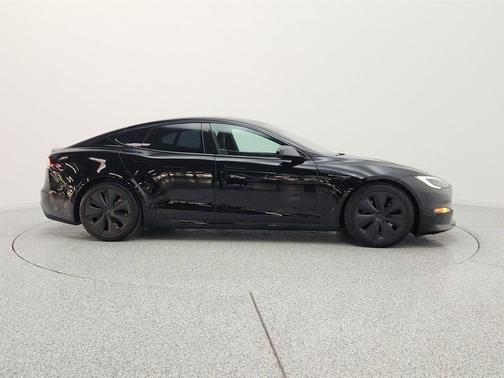 Solid Black 2022 Tesla Model S Dual Motor All-Wheel Drive