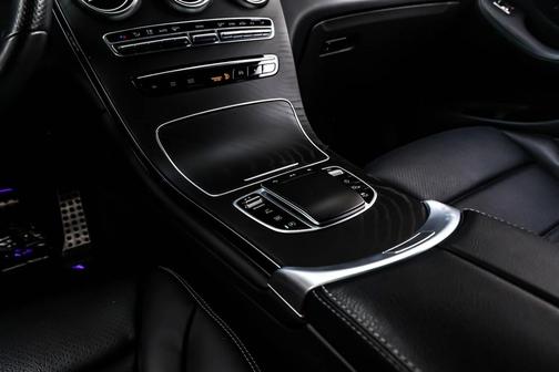 2022 Mercedes-Benz GLC 300 Base