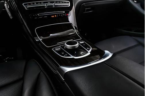 2018 Mercedes-Benz GLC 300 Base