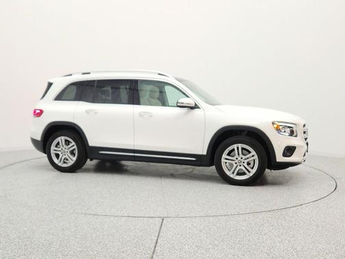 Polar White 2023 Mercedes-Benz GLB 250 Base