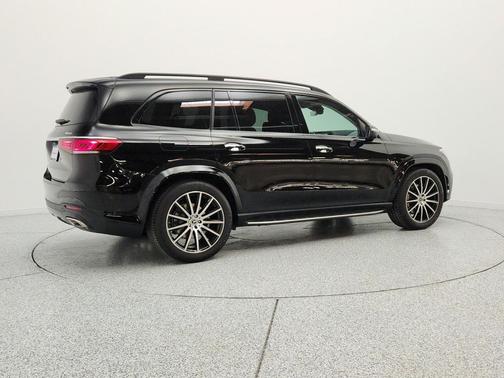 Black 2023 Mercedes-Benz GLS 580 4MATIC