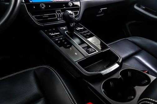 2023 Porsche Macan S