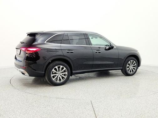 Black 2024 Mercedes-Benz GLC 300 Base