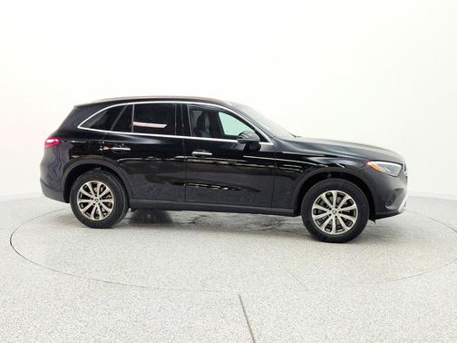 Black 2024 Mercedes-Benz GLC 300 Base