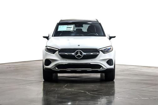 2026 Mercedes-Benz GLC 300 Base