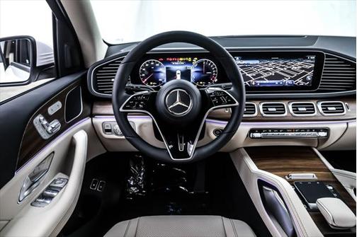2025 Mercedes-Benz GLE 450e 4MATIC