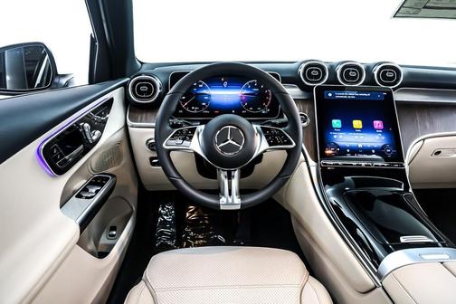 Polar White 2026 Mercedes-Benz GLC 300 Base