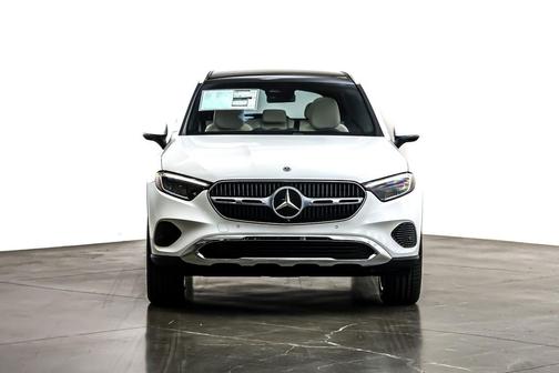 Polar White 2026 Mercedes-Benz GLC 300 Base