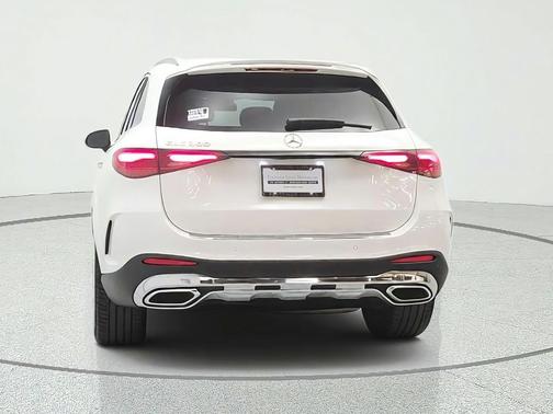 Polar White 2024 Mercedes-Benz GLC 300 Base