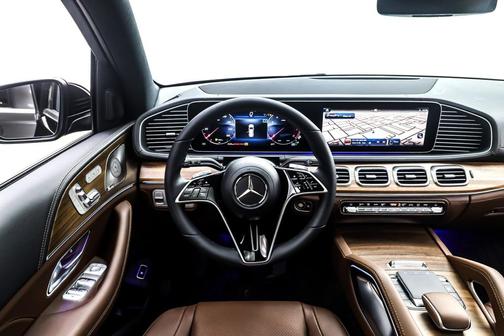 2025 Mercedes-Benz GLS 450 4MATIC