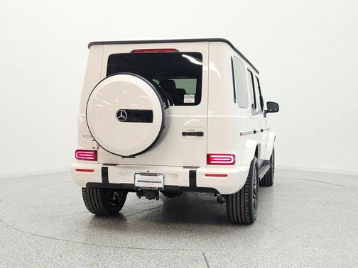 Polar White 2026 Mercedes-Benz G-Class G 550