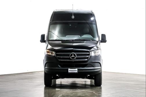 2022 Mercedes-Benz Sprinter 2500 Standard Roof