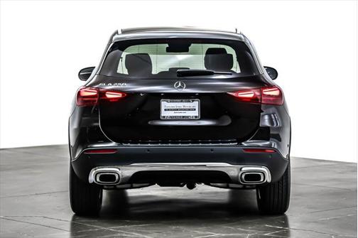 2025 Mercedes-Benz GLA 250 4MATIC