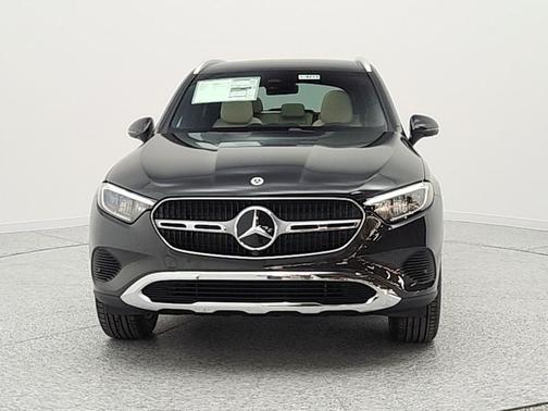 Graphite Grey Metallic 2026 Mercedes-Benz GLC 300 Base