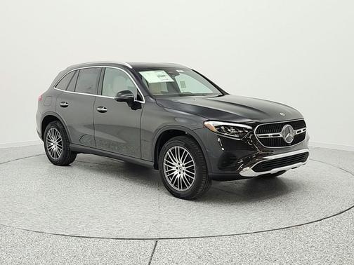 Graphite Grey Metallic 2026 Mercedes-Benz GLC 300 Base
