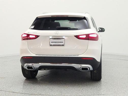 Polar White 2026 Mercedes-Benz GLA 250 4MATIC