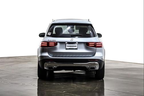 2026 Mercedes-Benz GLB 250 Base