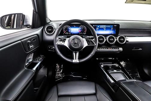2026 Mercedes-Benz GLB 250 Base