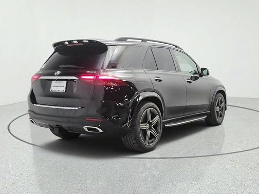 Black 2026 Mercedes-Benz GLE 450 4MATIC