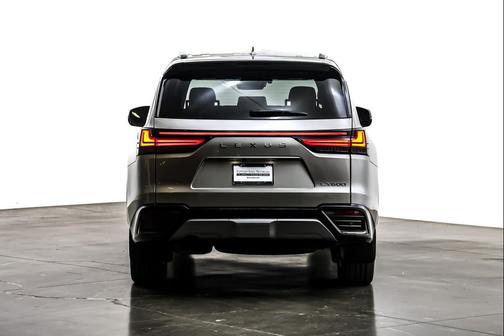 2022 Lexus LX 600 Luxury