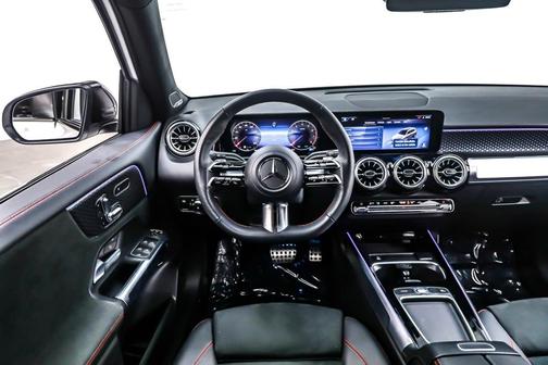 2025 Mercedes-Benz GLB 250 4MATIC