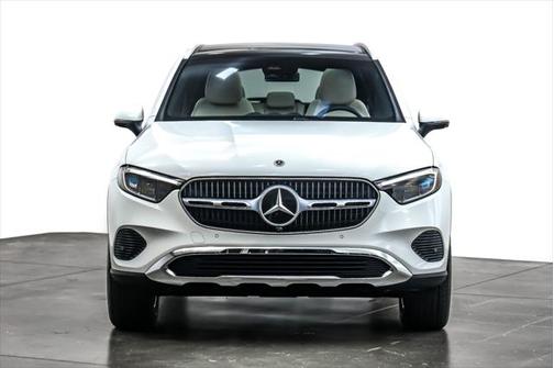 2025 Mercedes-Benz GLC 350e Base