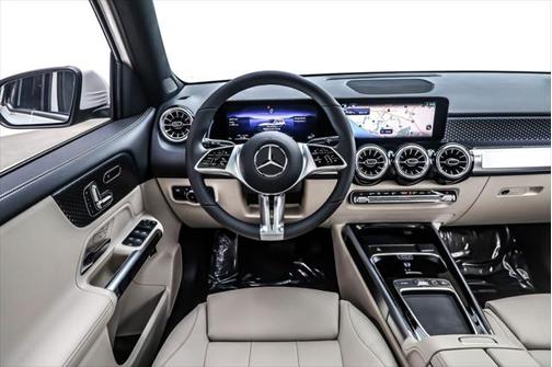 2025 Mercedes-Benz EQB 300 4MATIC