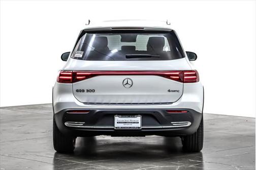 2025 Mercedes-Benz EQB 300 4MATIC