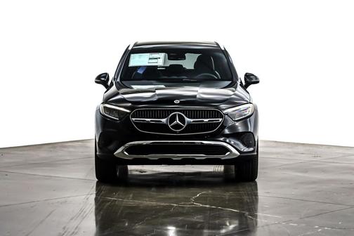 2026 Mercedes-Benz GLC 300 4MATIC